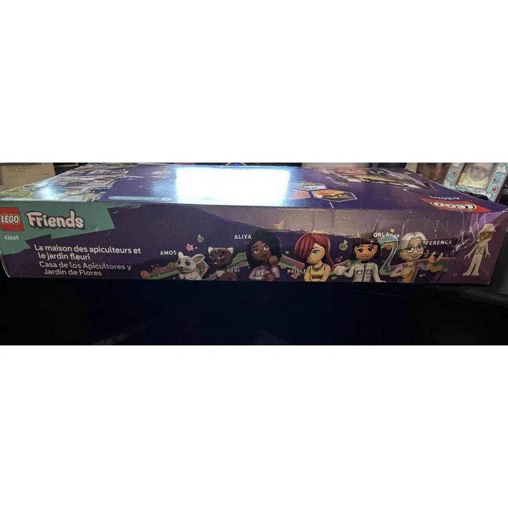 LEGO FRIENDS Beekeepers House & Flower Garden #42669 1161 Pcs Diversity- Anxiety